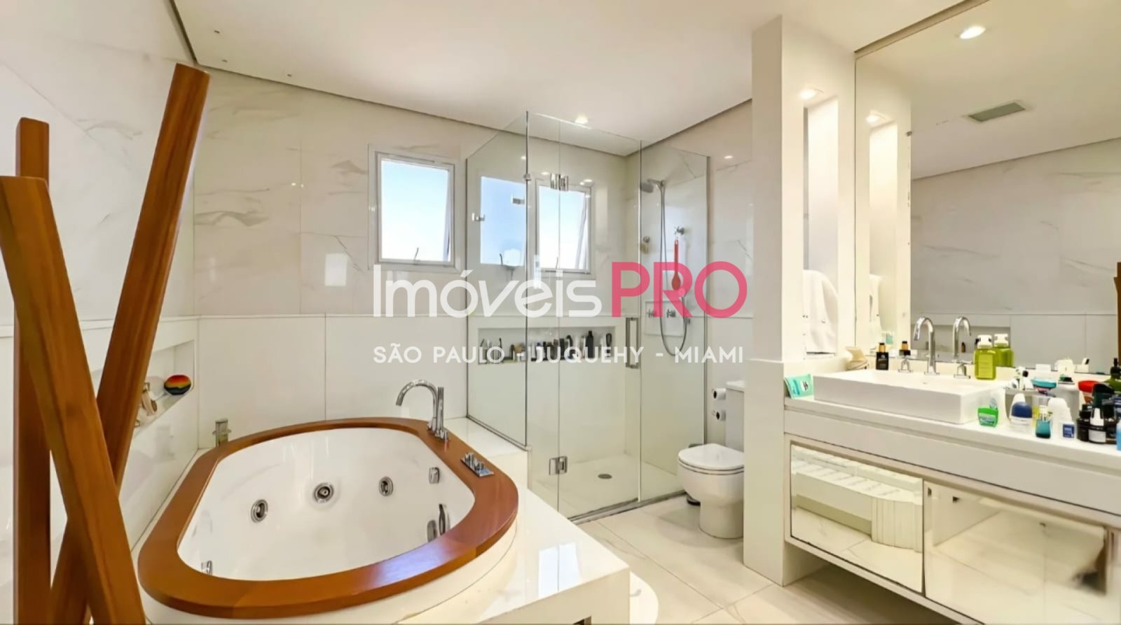 Foto :: https://assets.imoveispro.com.br/thumb/IP39950/cobertura-venda-brooklin_IP39950_23_1920x1080.jpg?