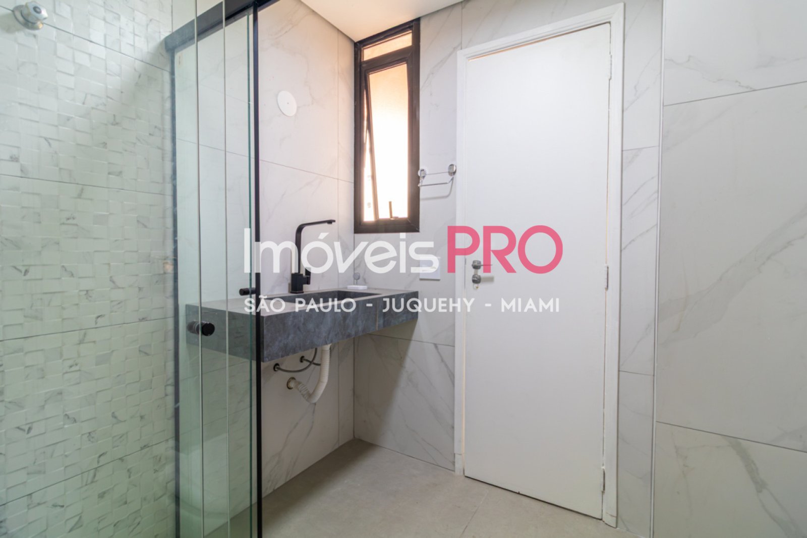 Foto :: https://assets.imoveispro.com.br/thumb/IP39954/apartamento-aluguel-moema_IP39954_17_1920x1080.jpg?
