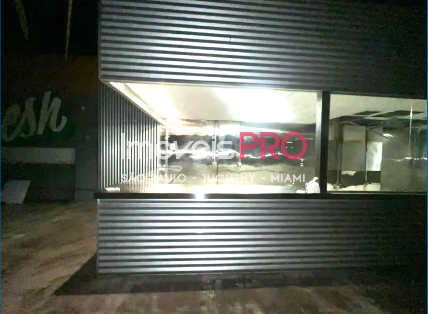Foto :: https://assets.imoveispro.com.br/thumb/IP39956/loja-venda-consolacao_IP39956_11_1920x1080.jpg?