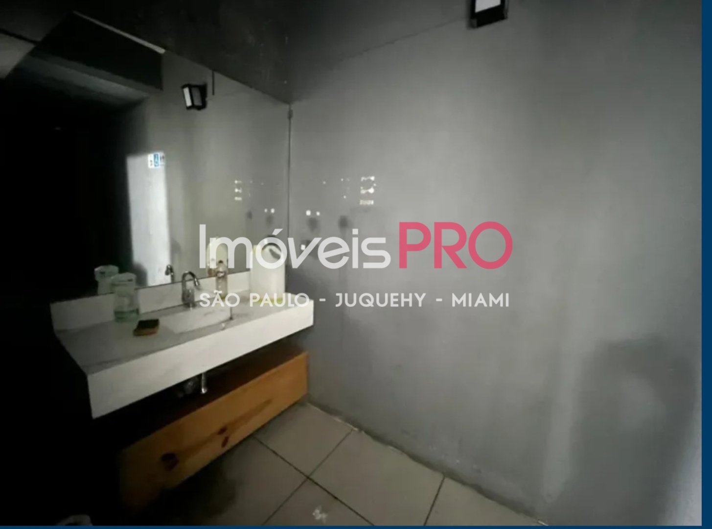 Foto :: IP39956