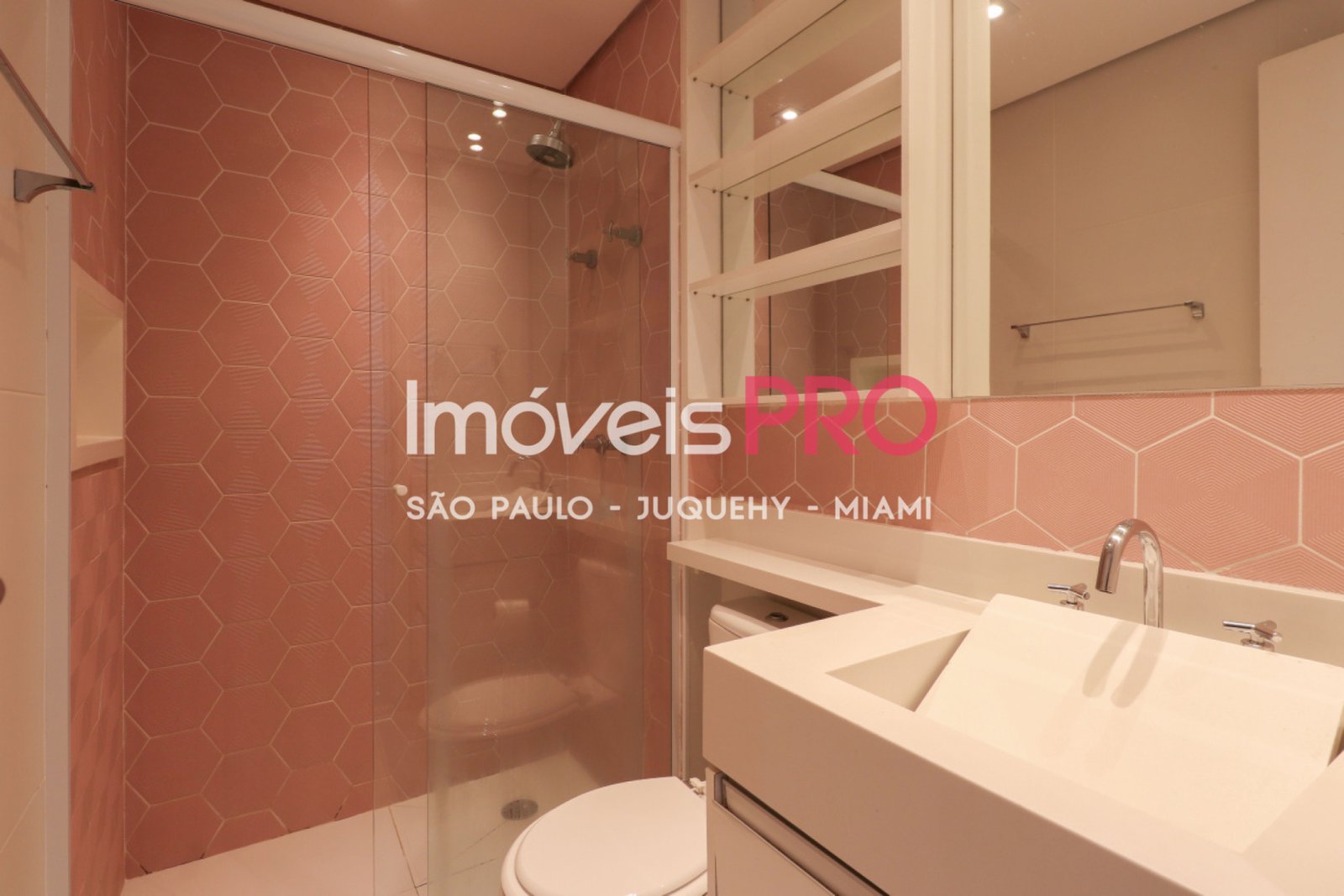 Foto :: https://assets.imoveispro.com.br/thumb/IP39960/apartamento-aluguel-campo-belo_IP39960_17_1920x1080.jpg?