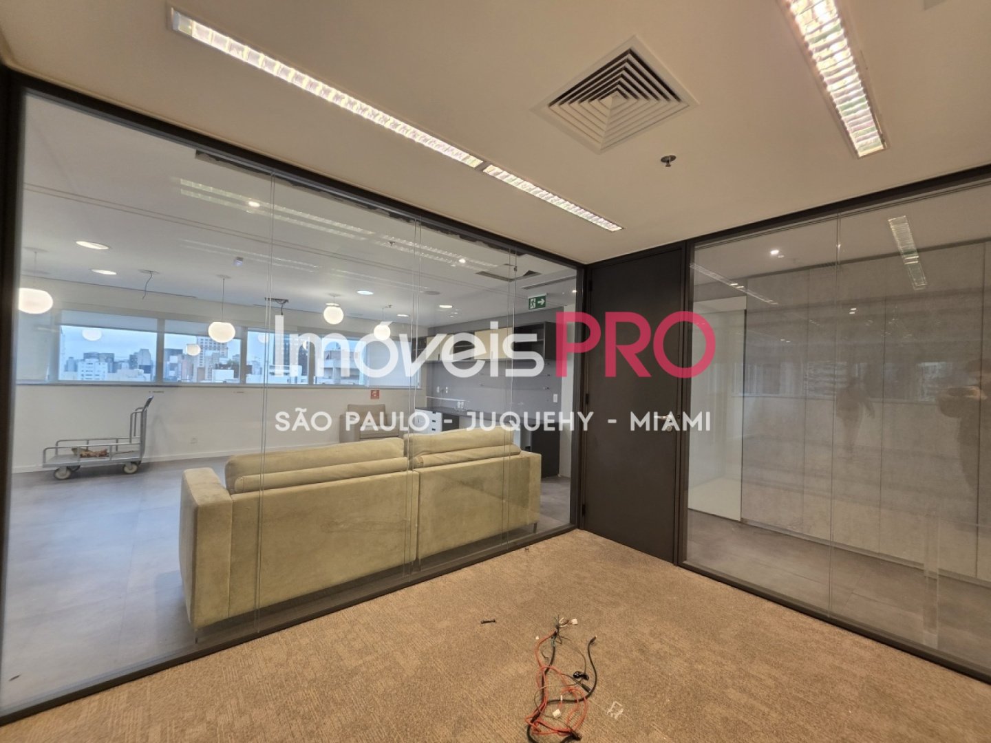 Foto :: https://assets.imoveispro.com.br/thumb/IP39963/conj-comercial-aluguel-jardim-paulistano_IP39963_23_1920x1080.jpg?