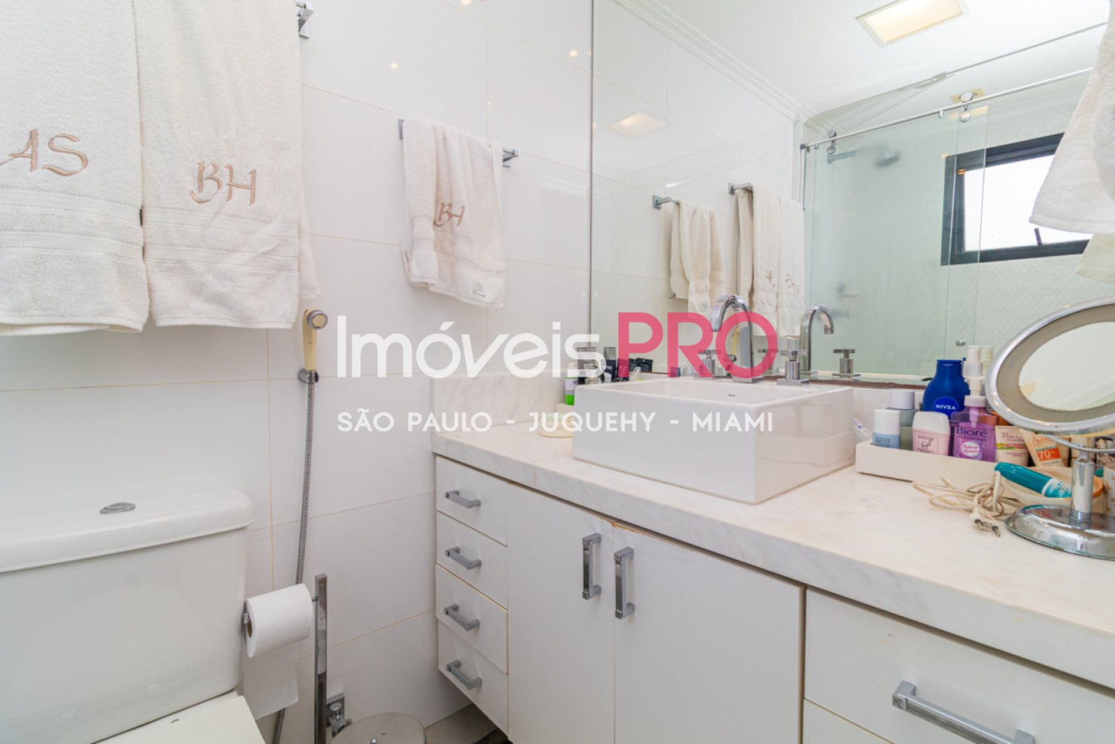 Foto :: https://assets.imoveispro.com.br/thumb/IP39973/apartamento-venda-moema-passaros_IP39973_17_1920x1080.jpg?