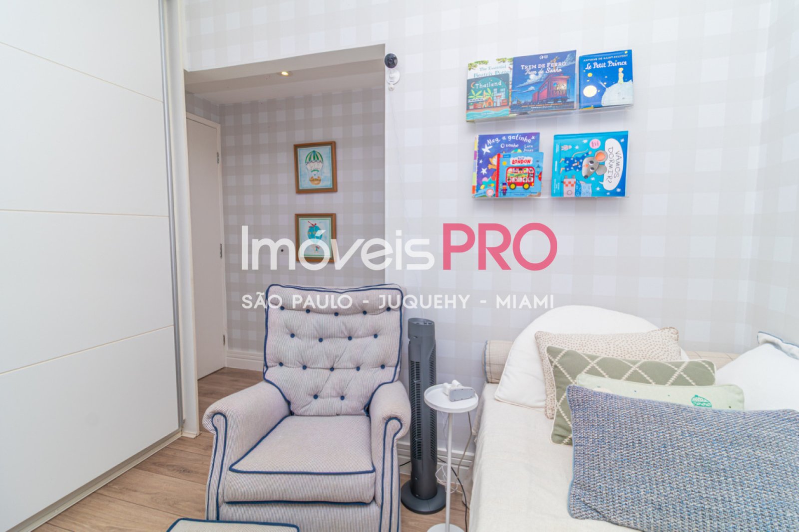 Foto :: IP39973