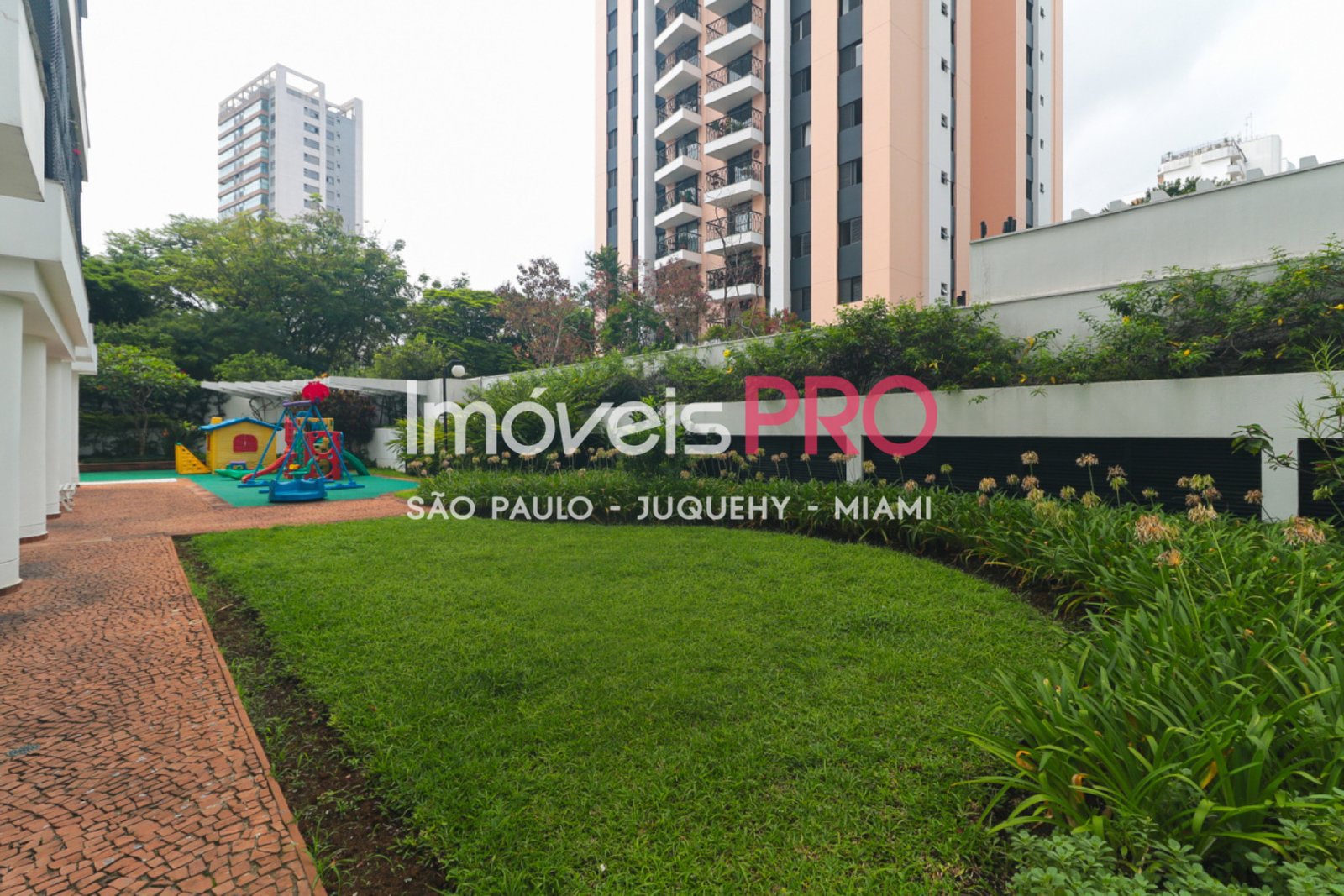 Foto :: IP39973