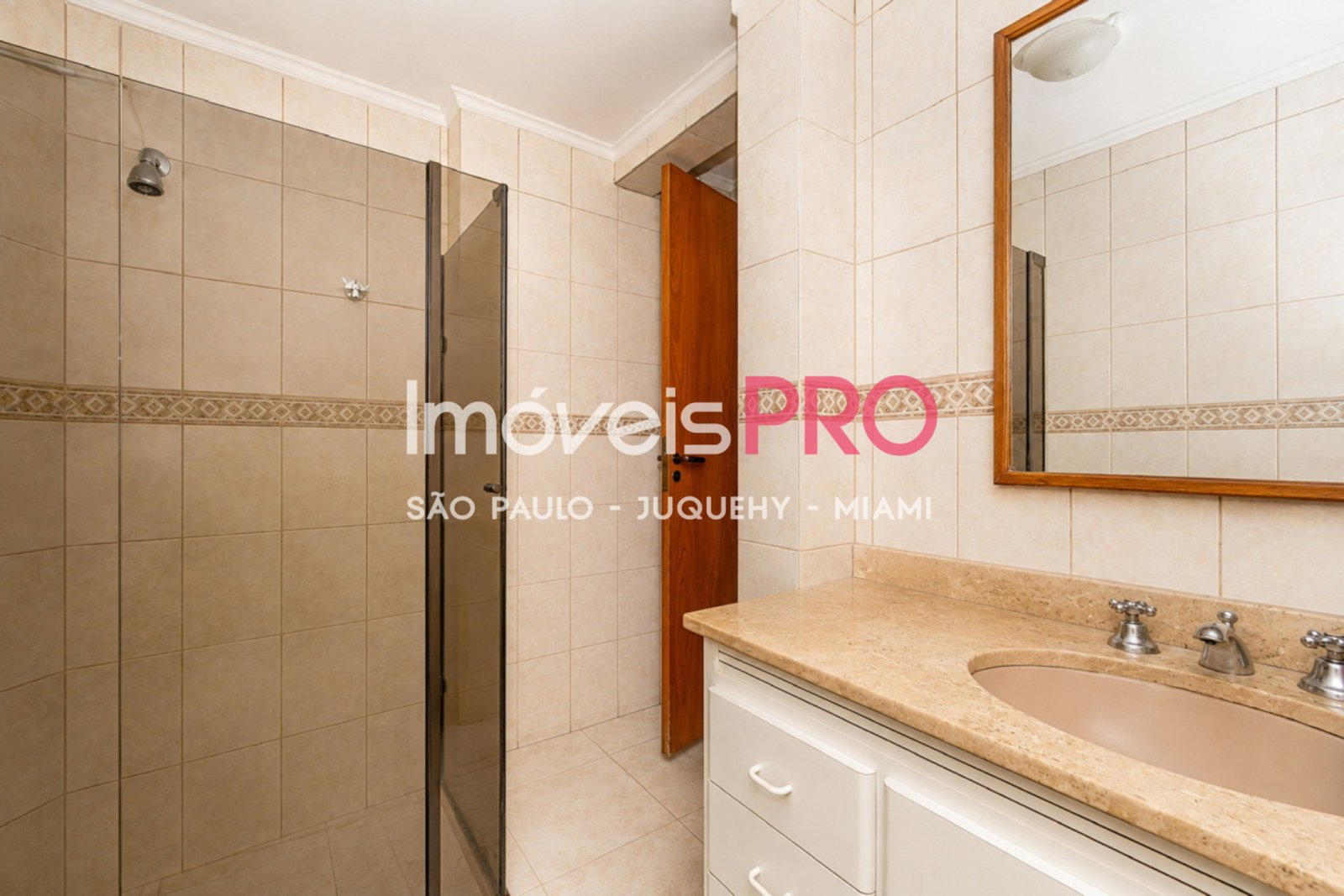 Foto :: IP39975