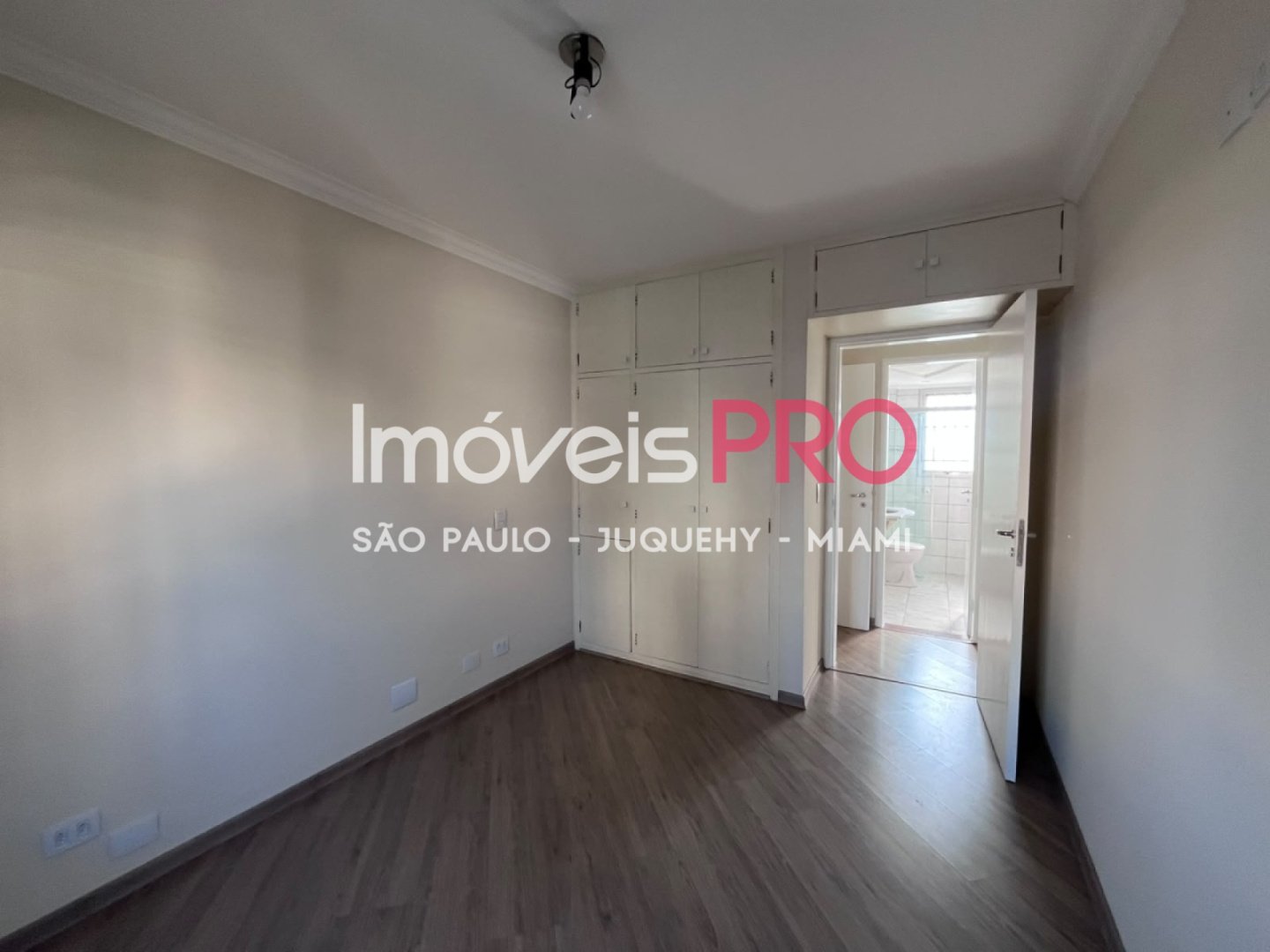 Foto :: IP39978