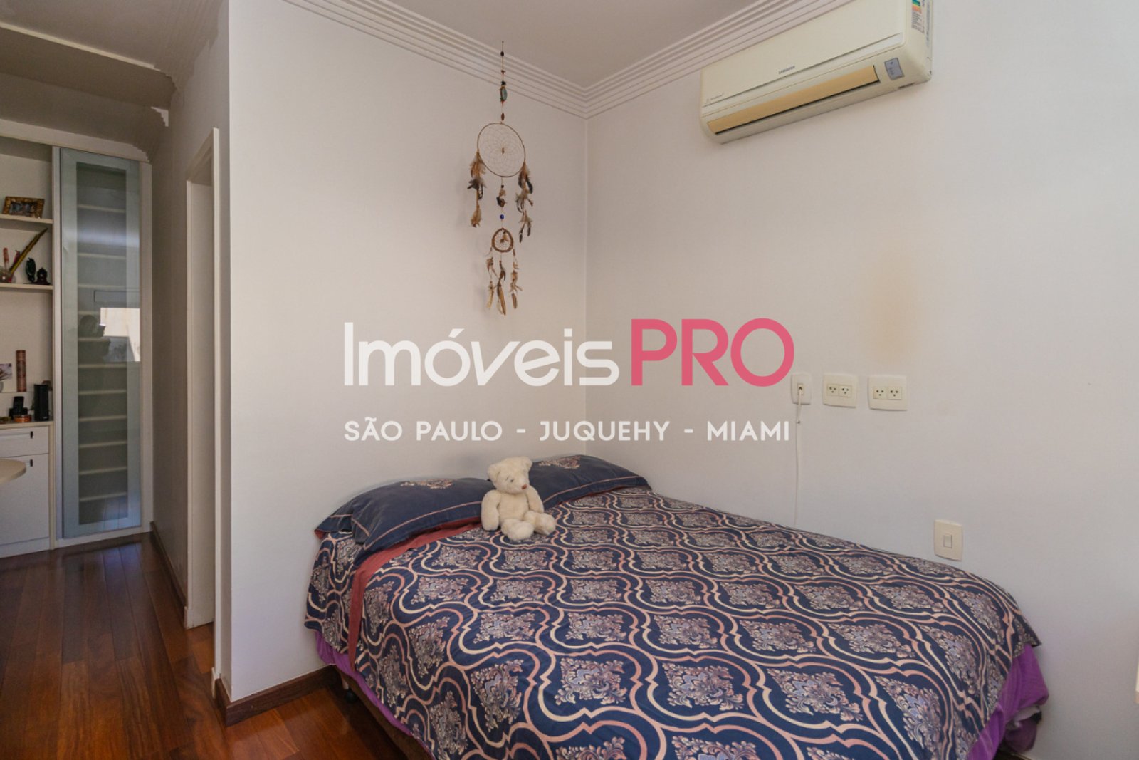 Foto :: IP39979