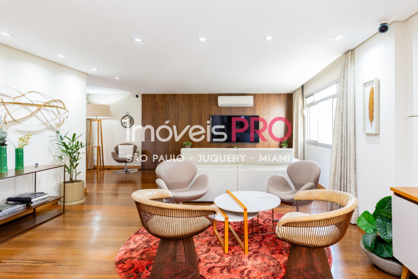 Foto :: https://assets.imoveispro.com.br/thumb/IP39980/apartamento-venda-itaim-bibi_IP39980_11_1920x1080.jpg?