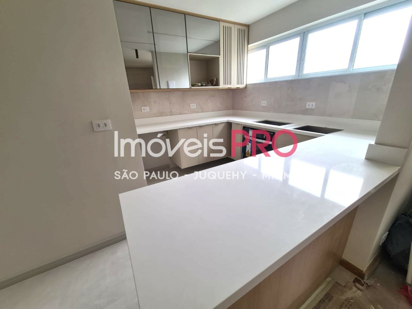 Foto :: IP39983