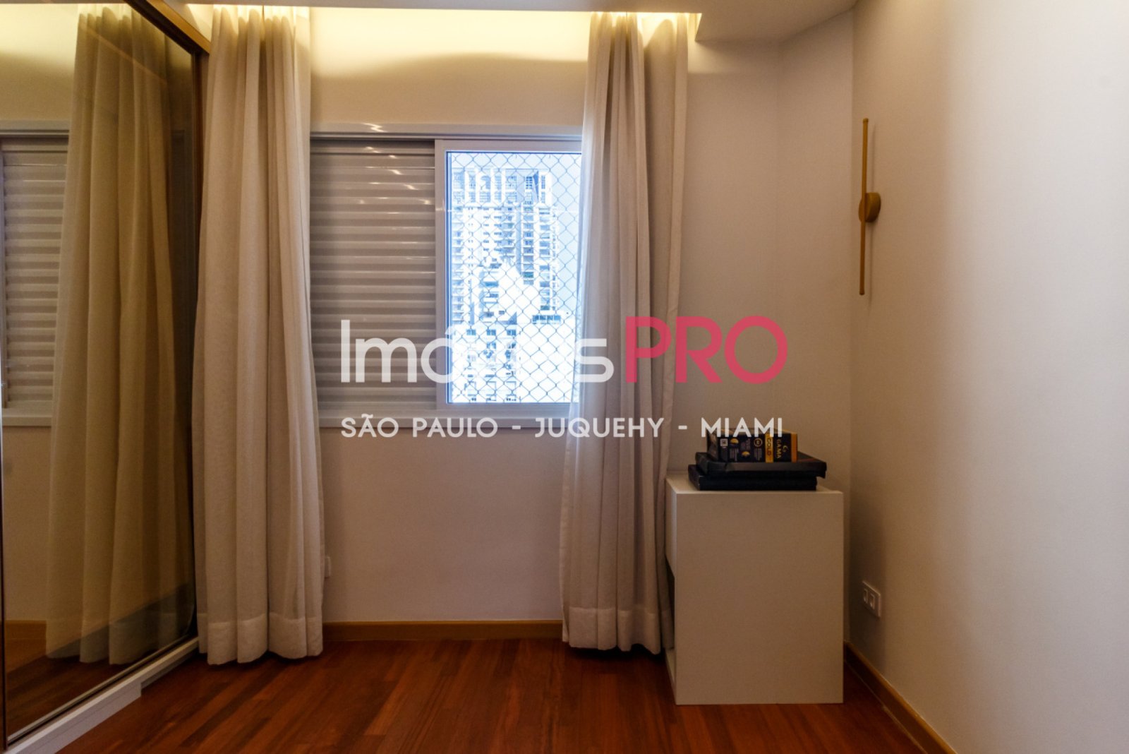 Foto :: IP39983