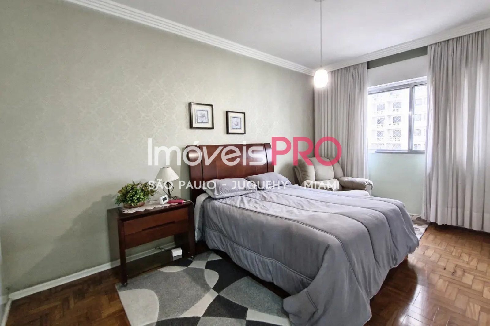 Foto :: IP39984