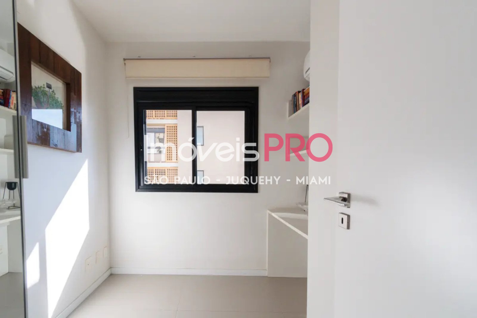 Foto :: https://assets.imoveispro.com.br/thumb/IP39986/apartamento-venda-jardim-vila-mariana_IP39986_11_1920x1080.jpg?
