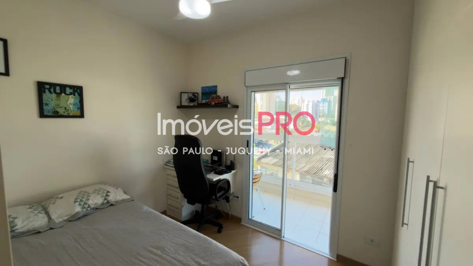 Foto :: IP39987