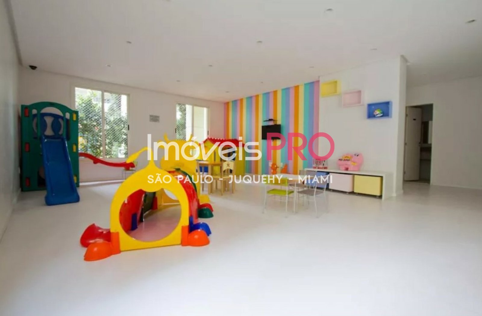 Foto :: IP39992