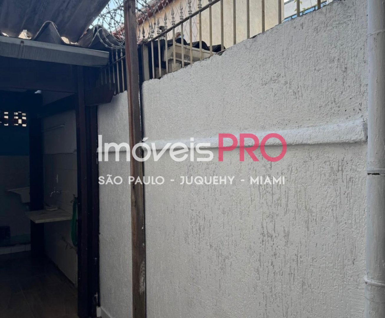 Foto :: https://assets.imoveispro.com.br/thumb/IP40009/casa-venda-planalto-paulista_IP40009_17_1920x1080.jpg?