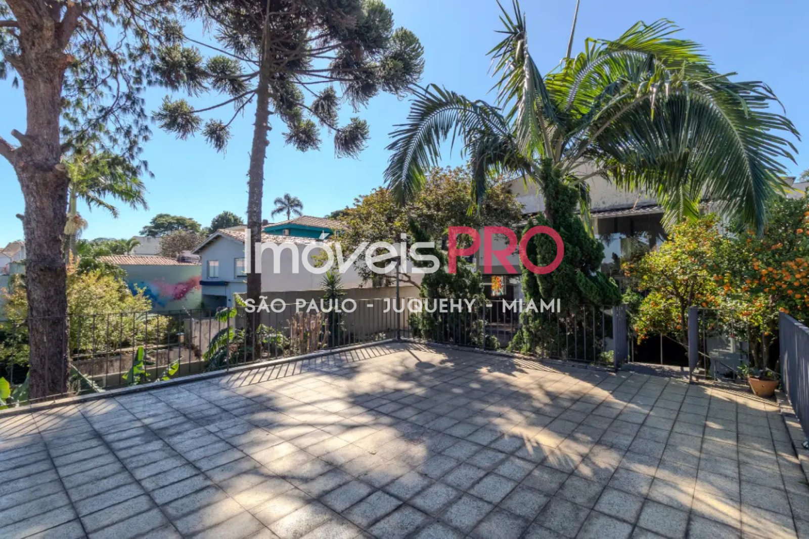 Foto :: https://assets.imoveispro.com.br/thumb/IP40010/casa-venda-brooklin-paulista_IP40010_29_1920x1080.jpg?