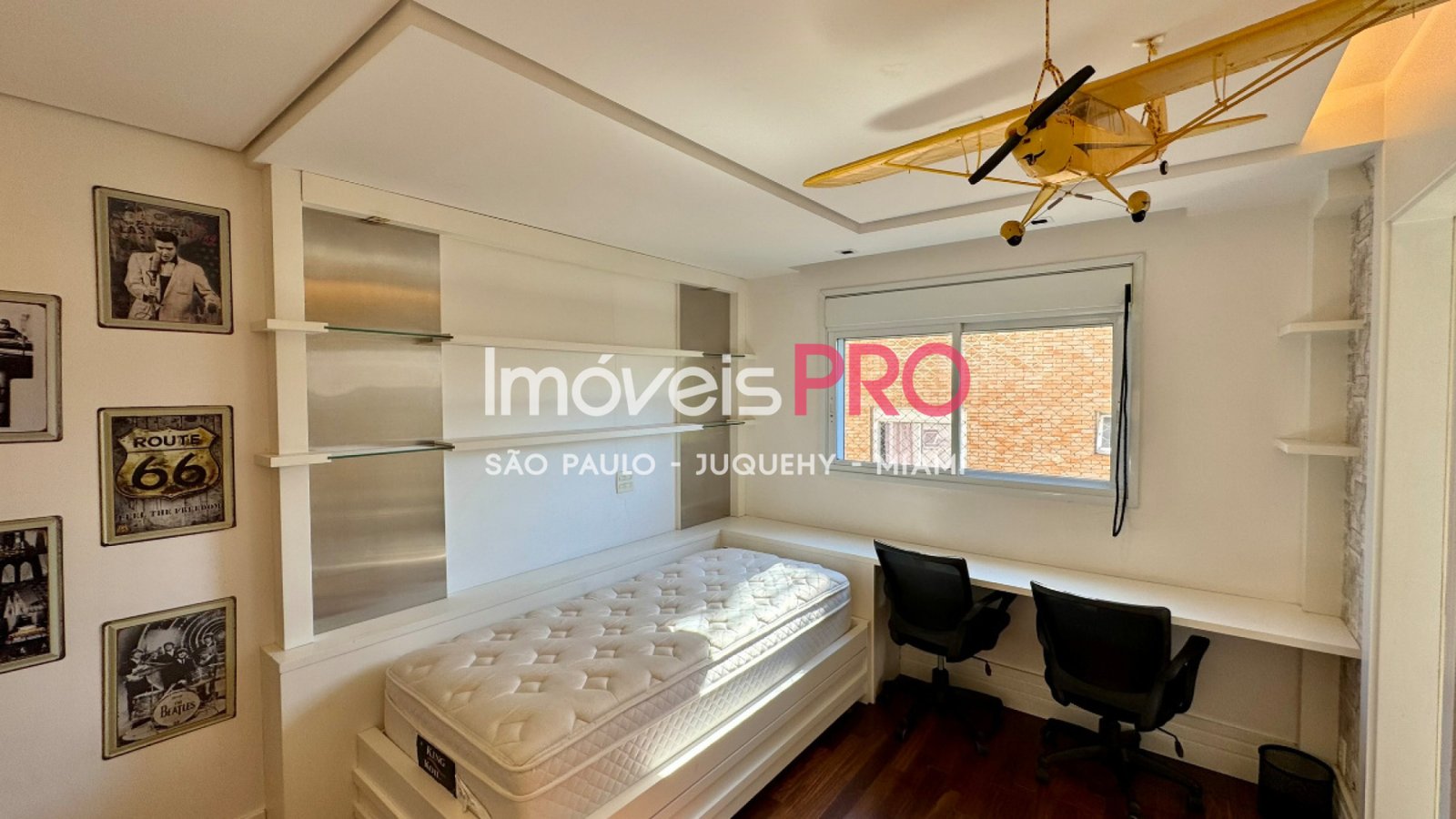 Foto :: IP40014
