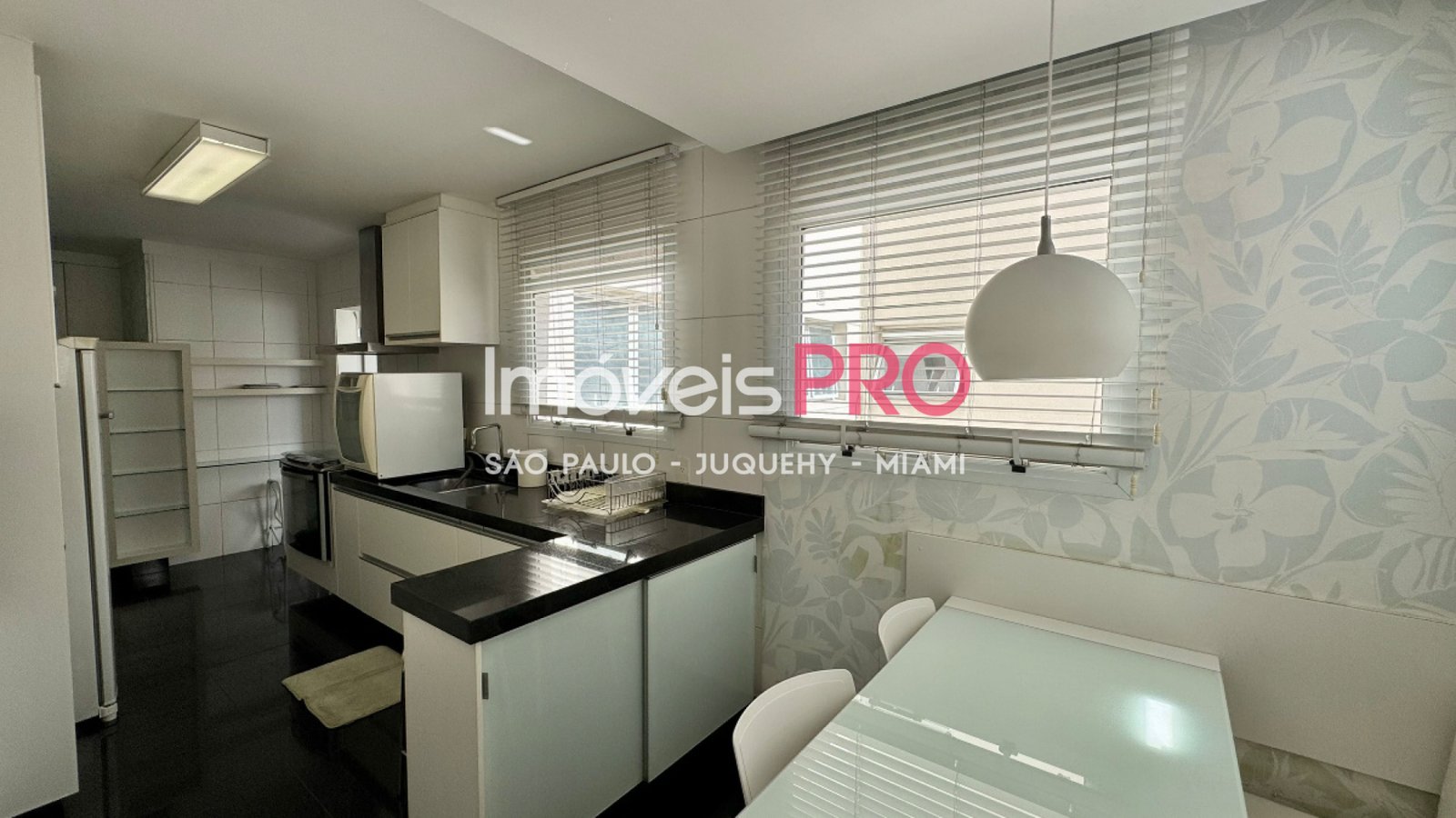Foto :: IP40014