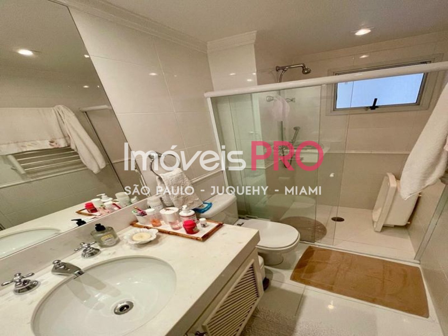 Foto :: IP40015