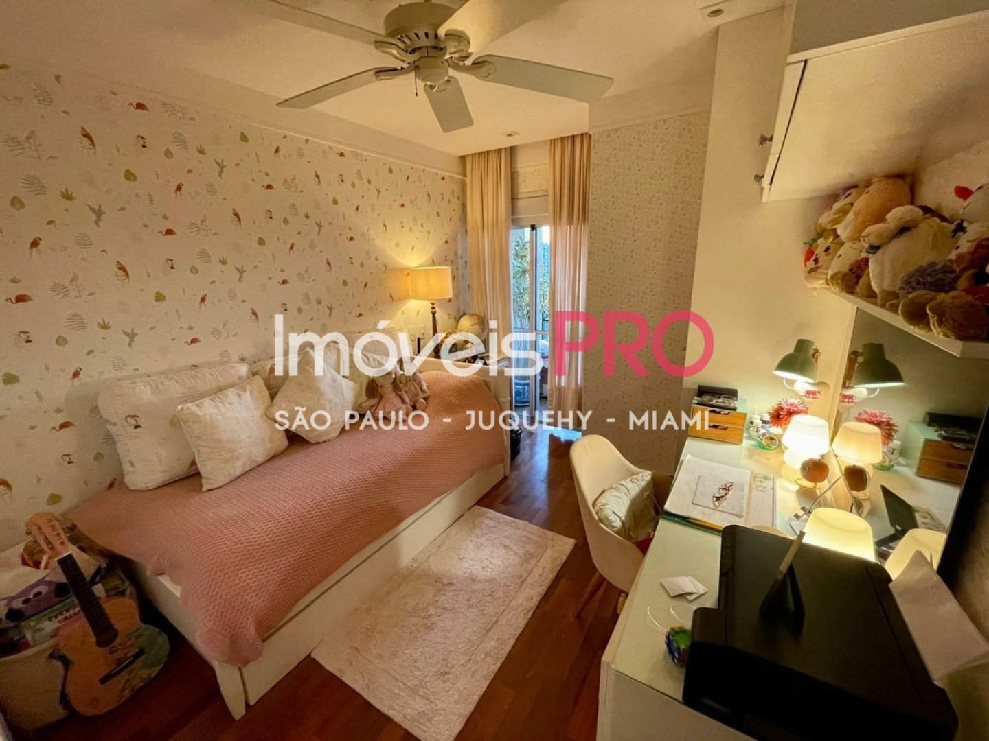 Foto :: IP40015