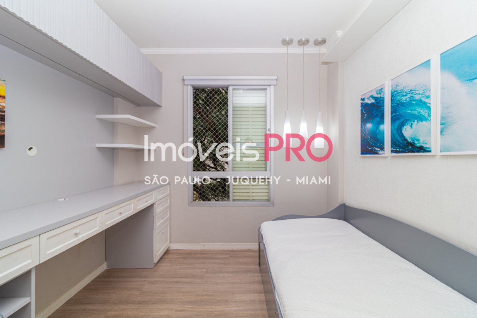 Foto :: IP40016