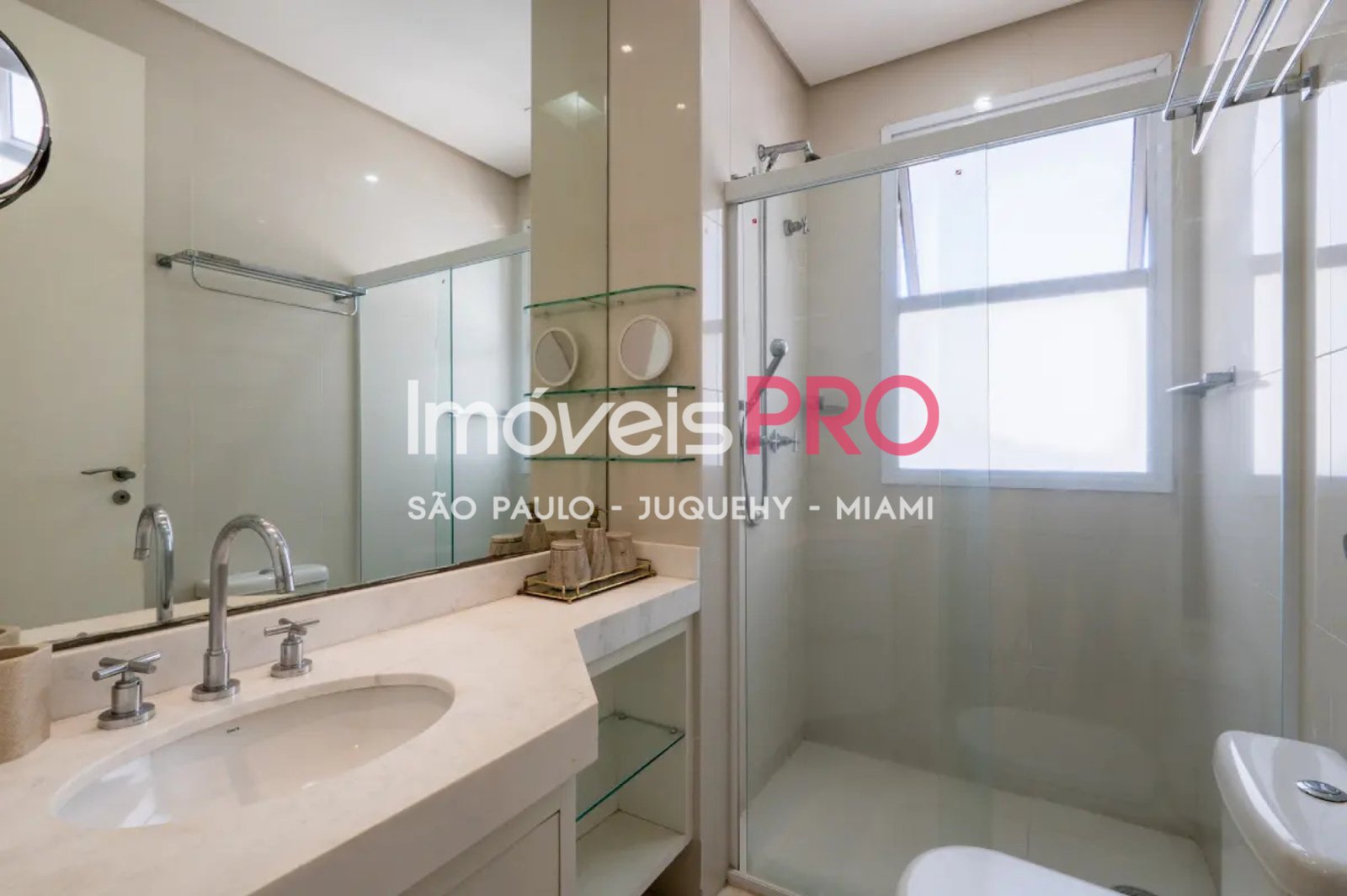 Foto :: https://assets.imoveispro.com.br/thumb/IP40028/apartamento-venda-vila-mariana_IP40028_29_1920x1080.jpg?