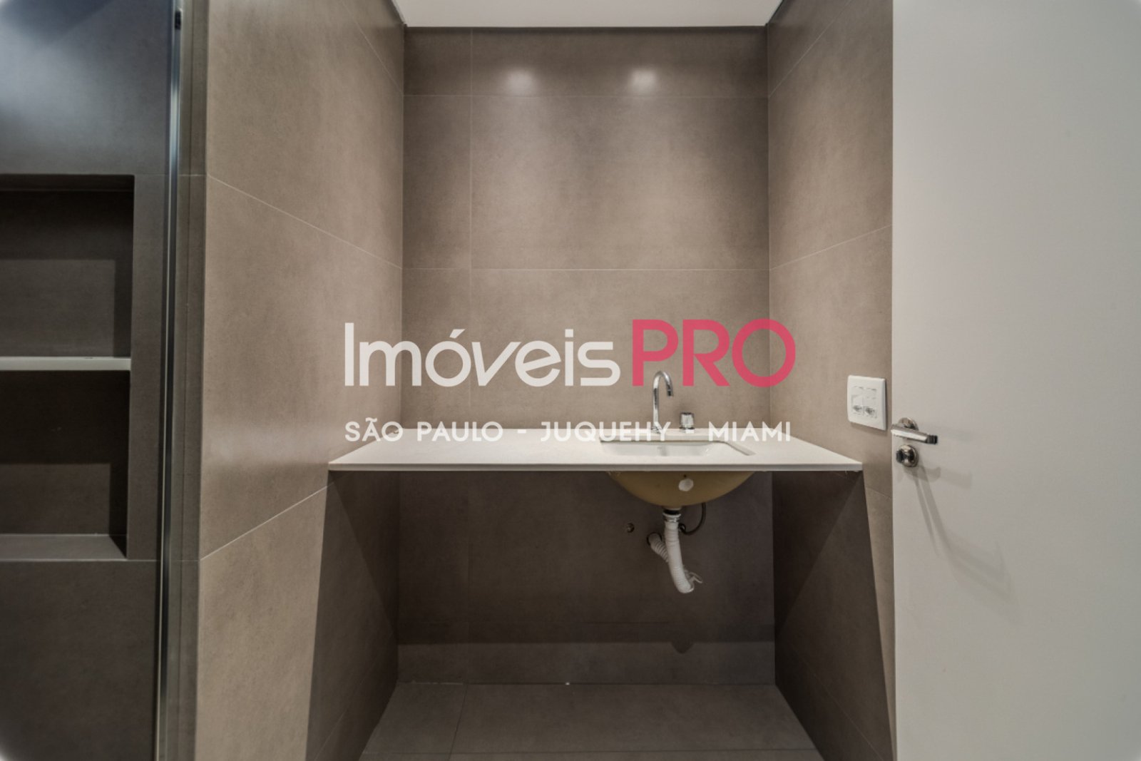 Foto :: https://assets.imoveispro.com.br/thumb/IP40031/apartamento-venda-brooklin_IP40031_29_1920x1080.jpg?