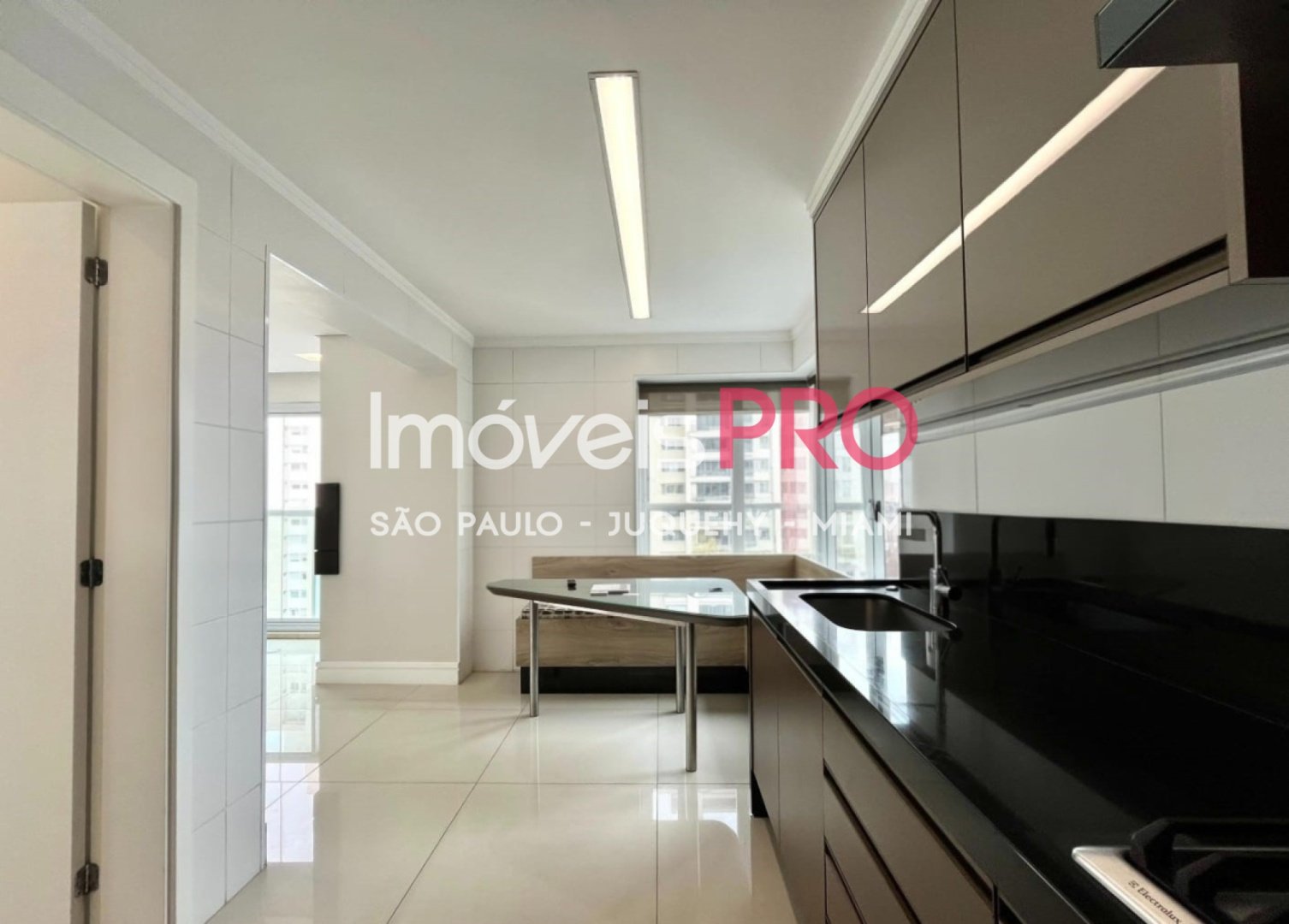 Foto :: https://assets.imoveispro.com.br/thumb/IP40037/apartamento-venda-campo-belo_IP40037_11_1920x1080.jpg?