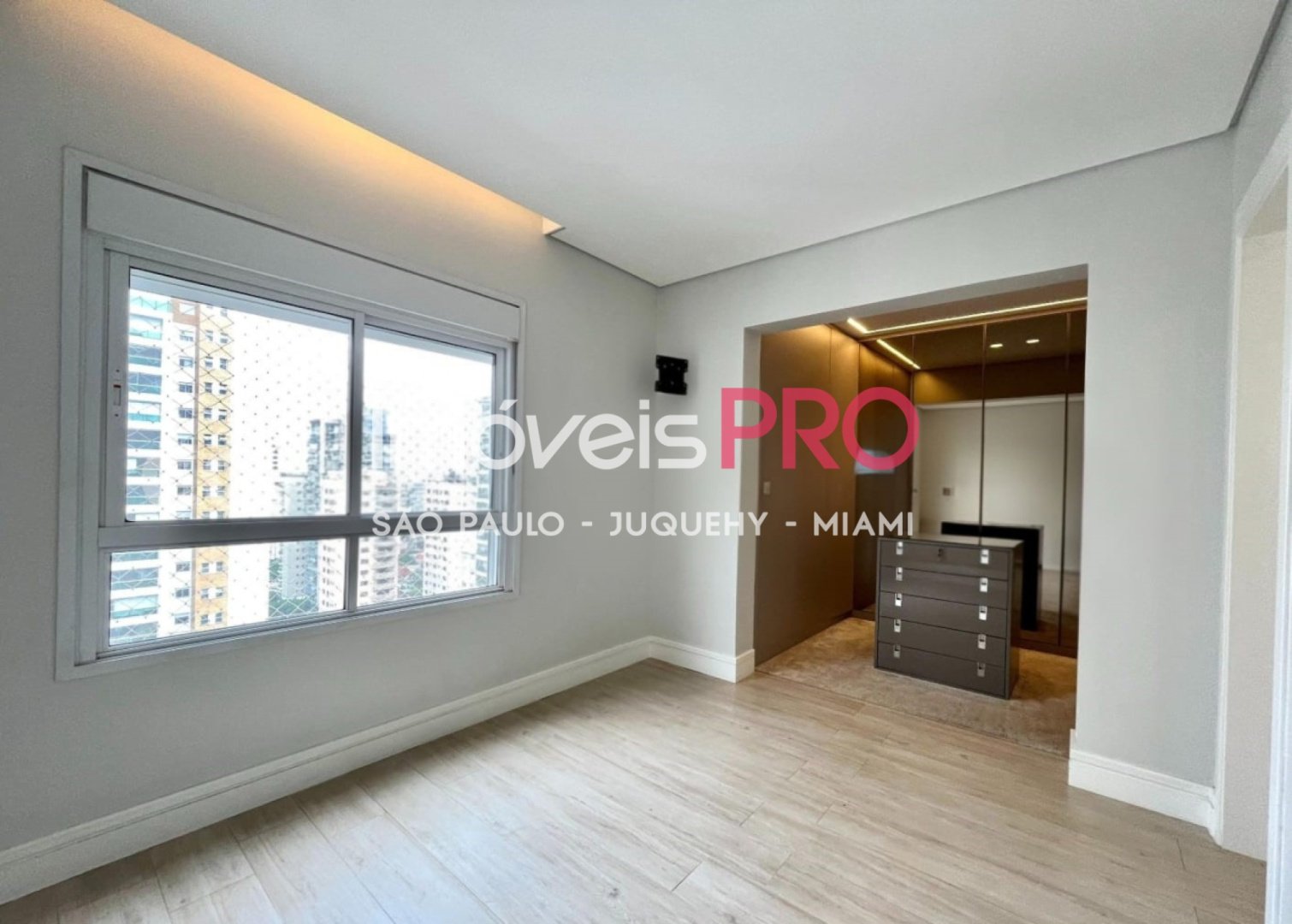Foto :: https://assets.imoveispro.com.br/thumb/IP40037/apartamento-venda-campo-belo_IP40037_17_1920x1080.jpg?