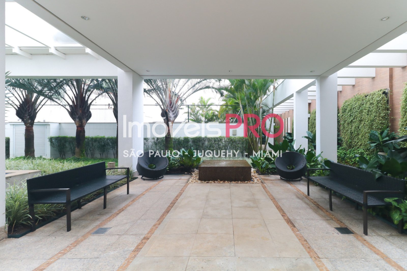 Foto :: https://assets.imoveispro.com.br/thumb/IP40037/apartamento-venda-campo-belo_IP40037_35_1920x1080.jpg?