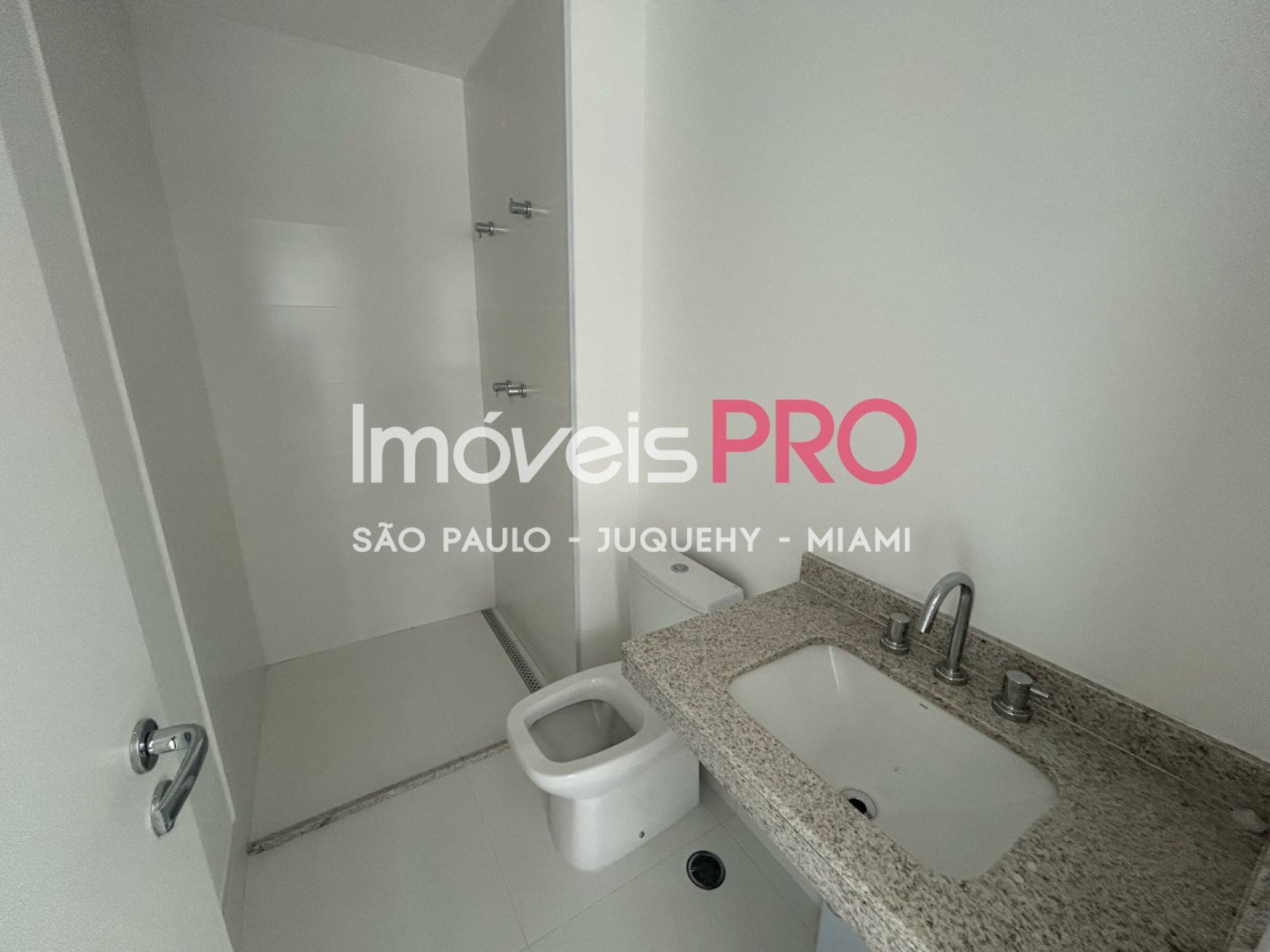 Foto :: IP40041