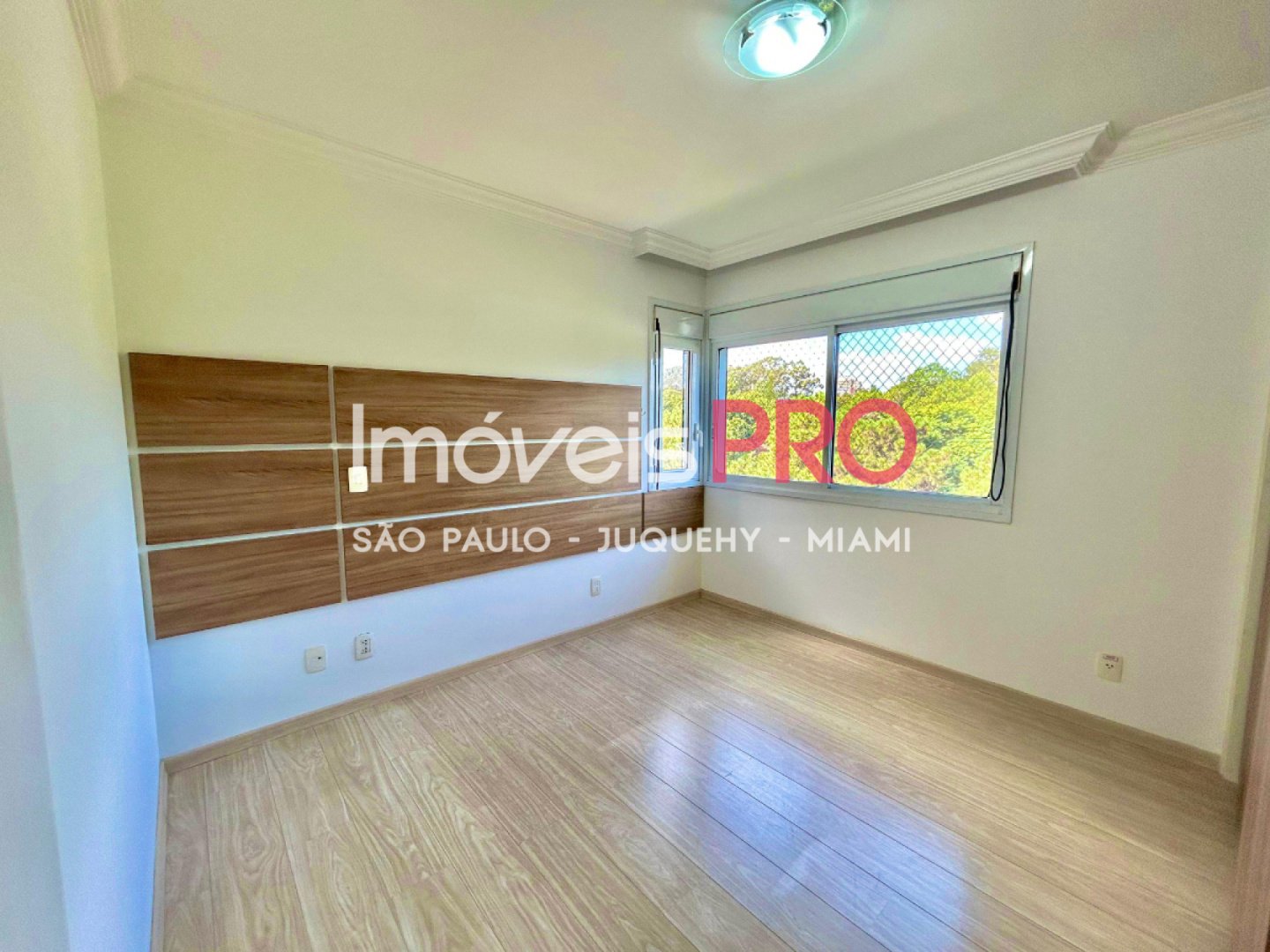 Foto :: https://assets.imoveispro.com.br/thumb/IP40043/apartamento-venda-chacara-santo-antonio-zona-sul_IP40043_23_1920x1080.jpg?