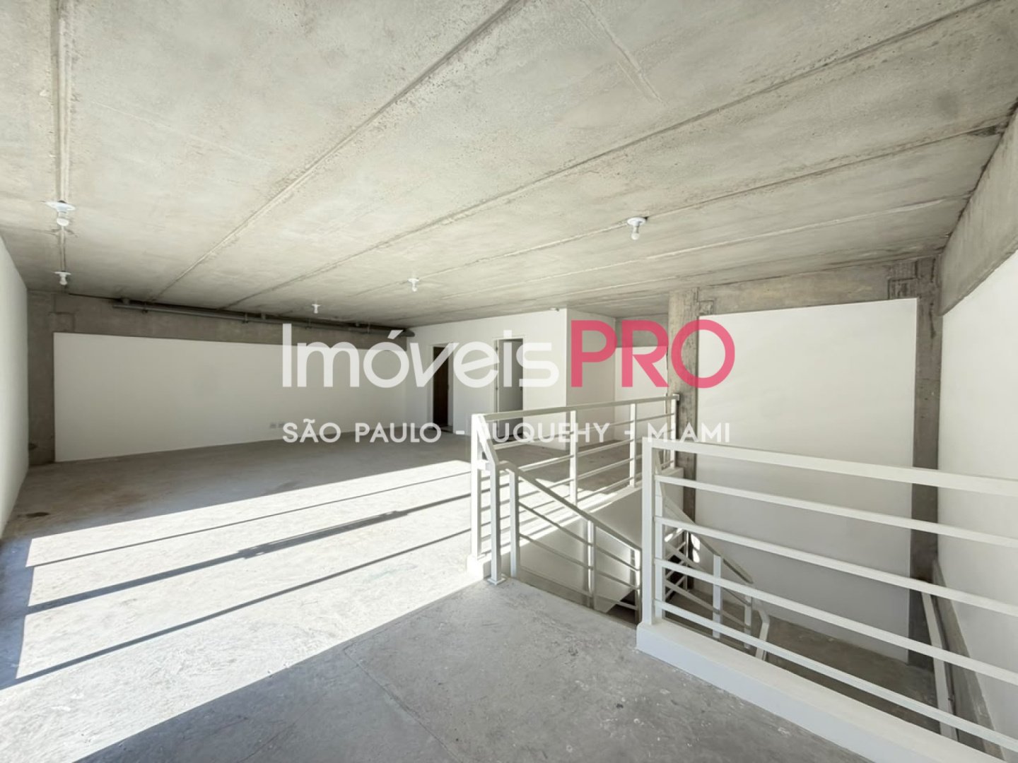 Foto :: https://assets.imoveispro.com.br/thumb/IP40045/loja-aluguel-indianopolis_IP40045_11_1920x1080.jpg?