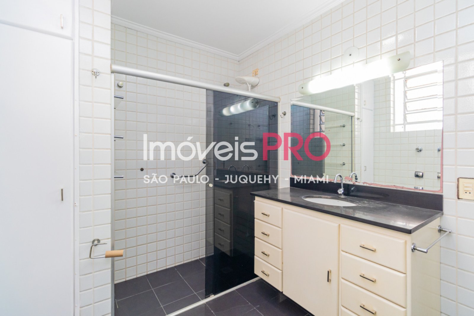 Foto :: IP40048