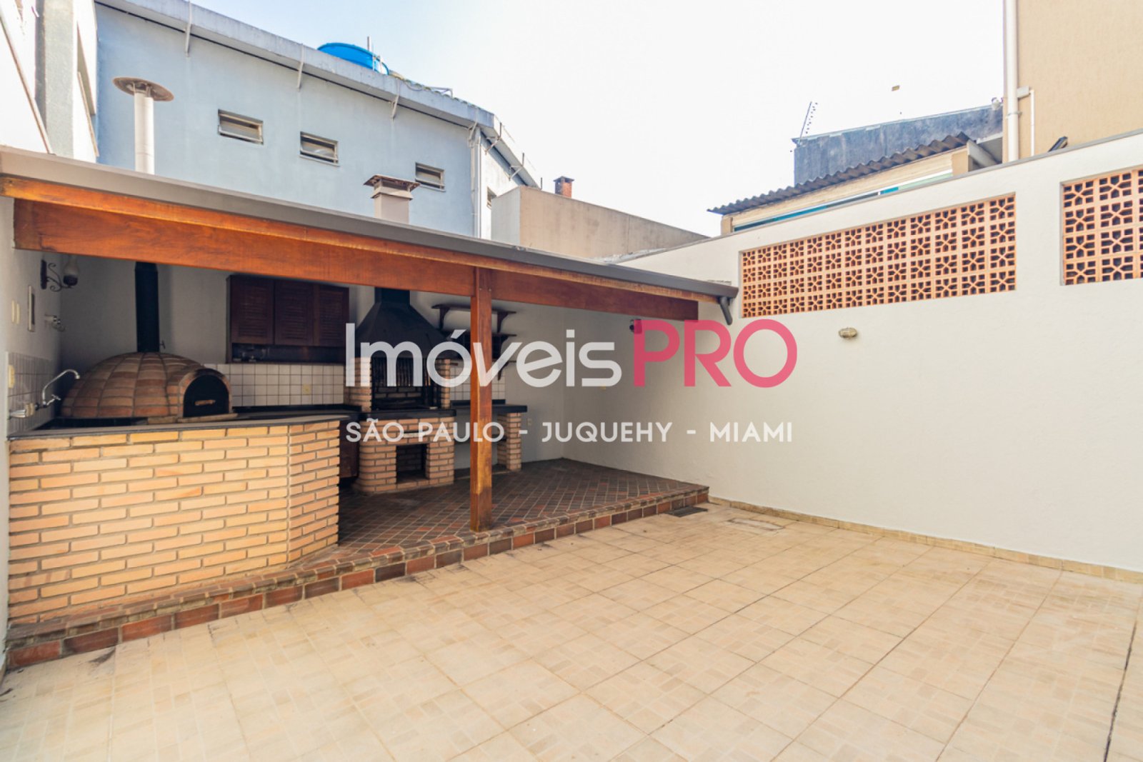 Foto :: https://assets.imoveispro.com.br/thumb/IP40048/sobrado-venda-moema_IP40048_23_1920x1080.jpg?