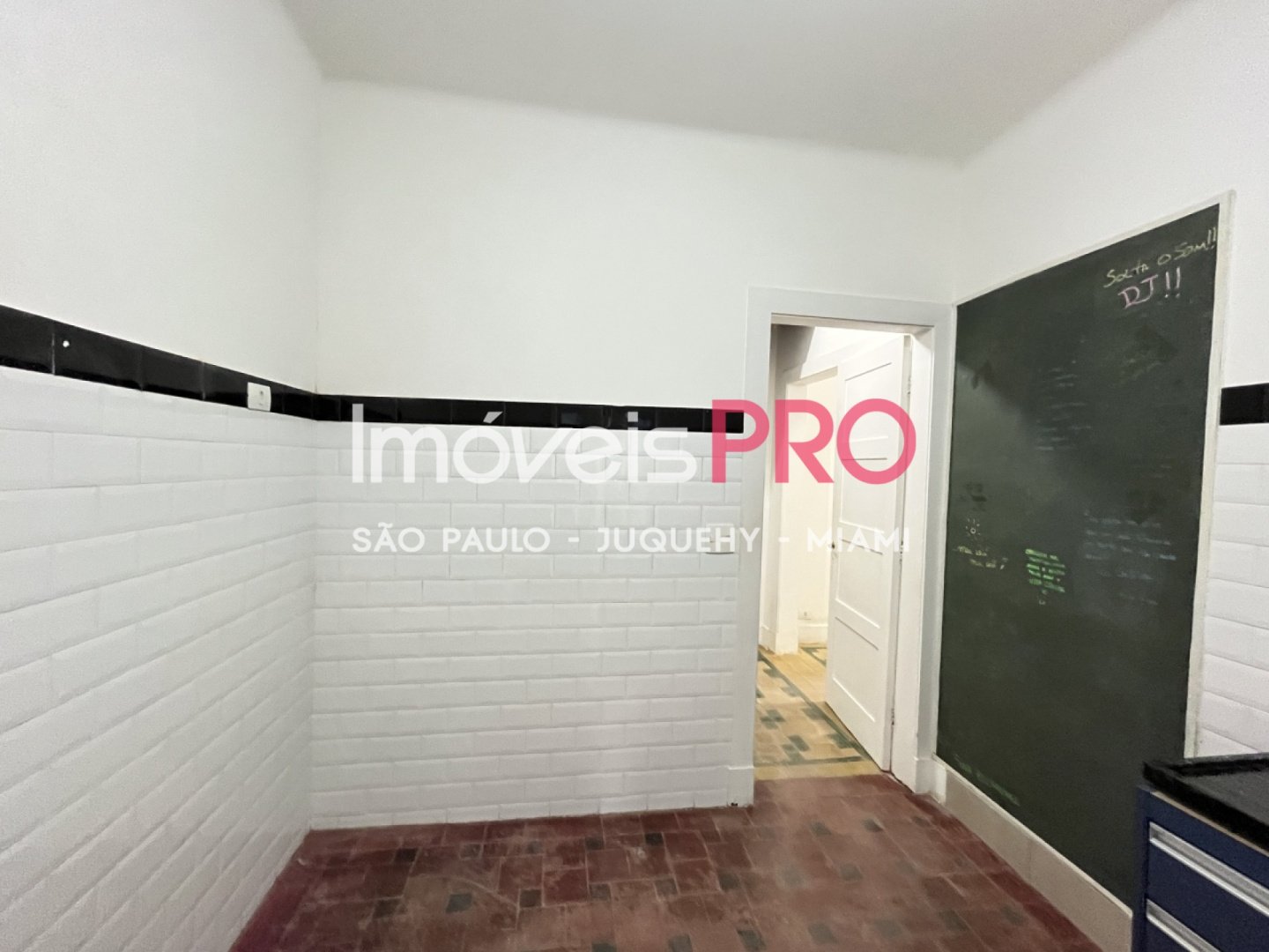 Foto :: IP40053