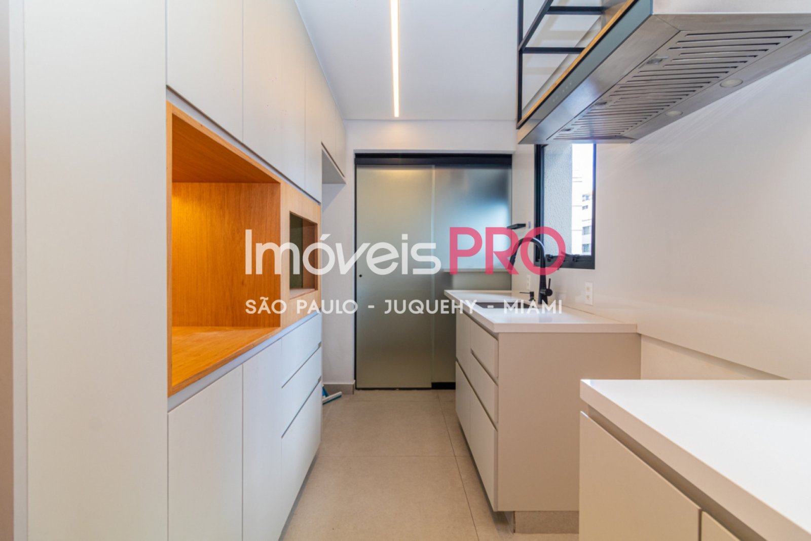 Foto :: https://assets.imoveispro.com.br/thumb/IP40057/apartamento-venda-cerqueira-cesar_IP40057_23_1920x1080.jpg?