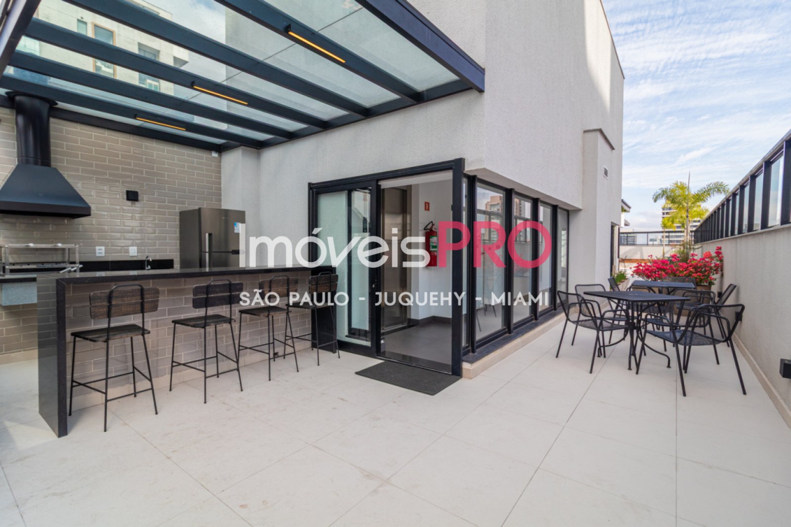 Foto :: https://assets.imoveispro.com.br/thumb/IP40057/apartamento-venda-cerqueira-cesar_IP40057_29_1920x1080.jpg?