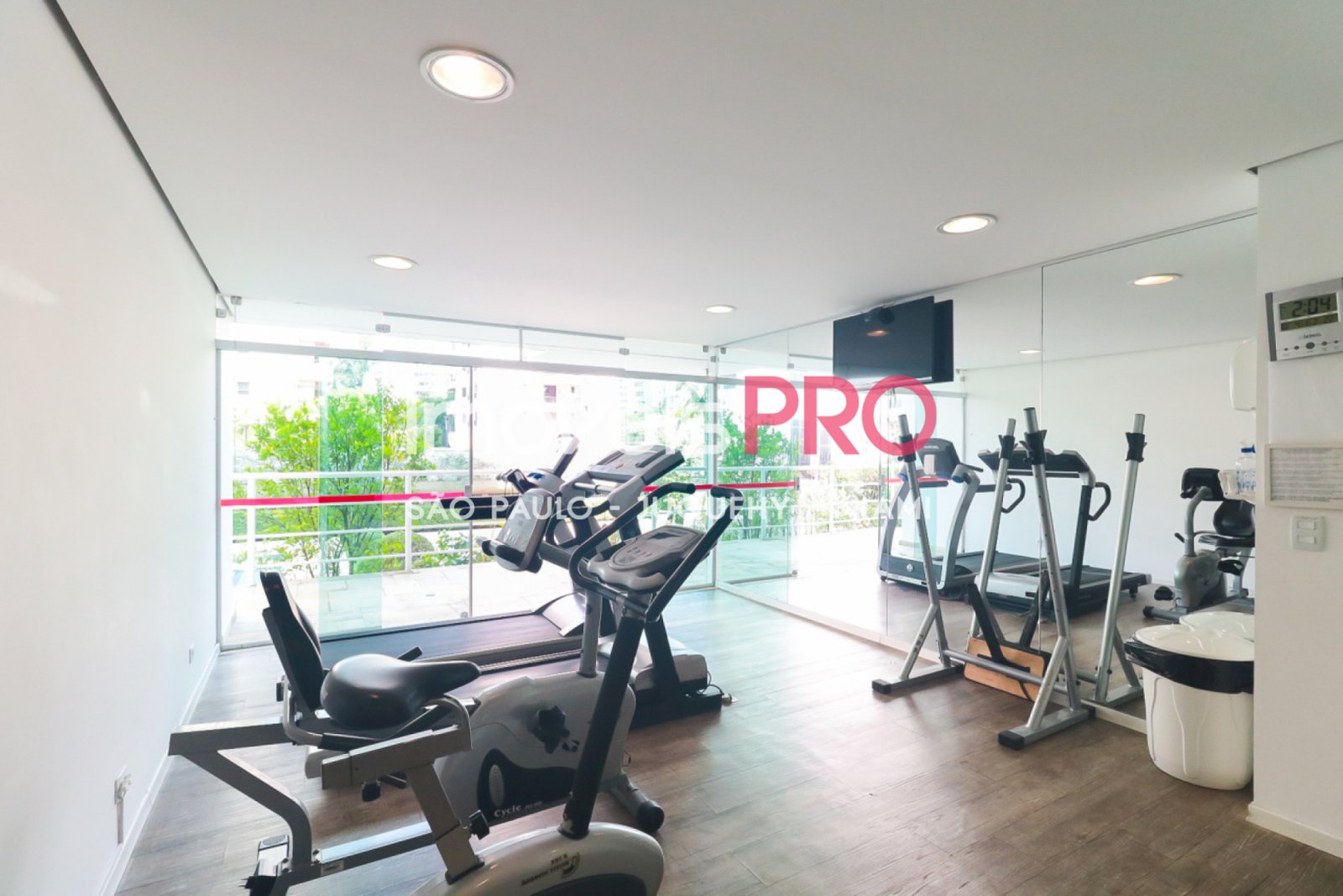 Foto :: https://assets.imoveispro.com.br/thumb/IP40061/apartamento-venda-moema-indios_IP40061_29_1920x1080.jpg?
