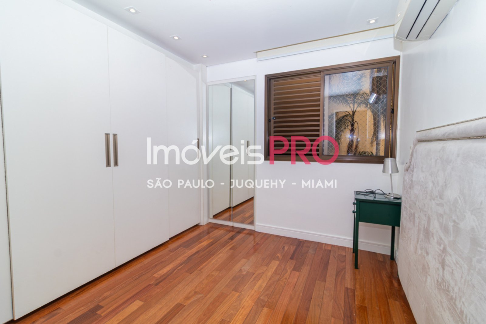Foto :: https://assets.imoveispro.com.br/thumb/IP40063/apartamento-aluguel-pinheiros_IP40063_11_1920x1080.jpg?