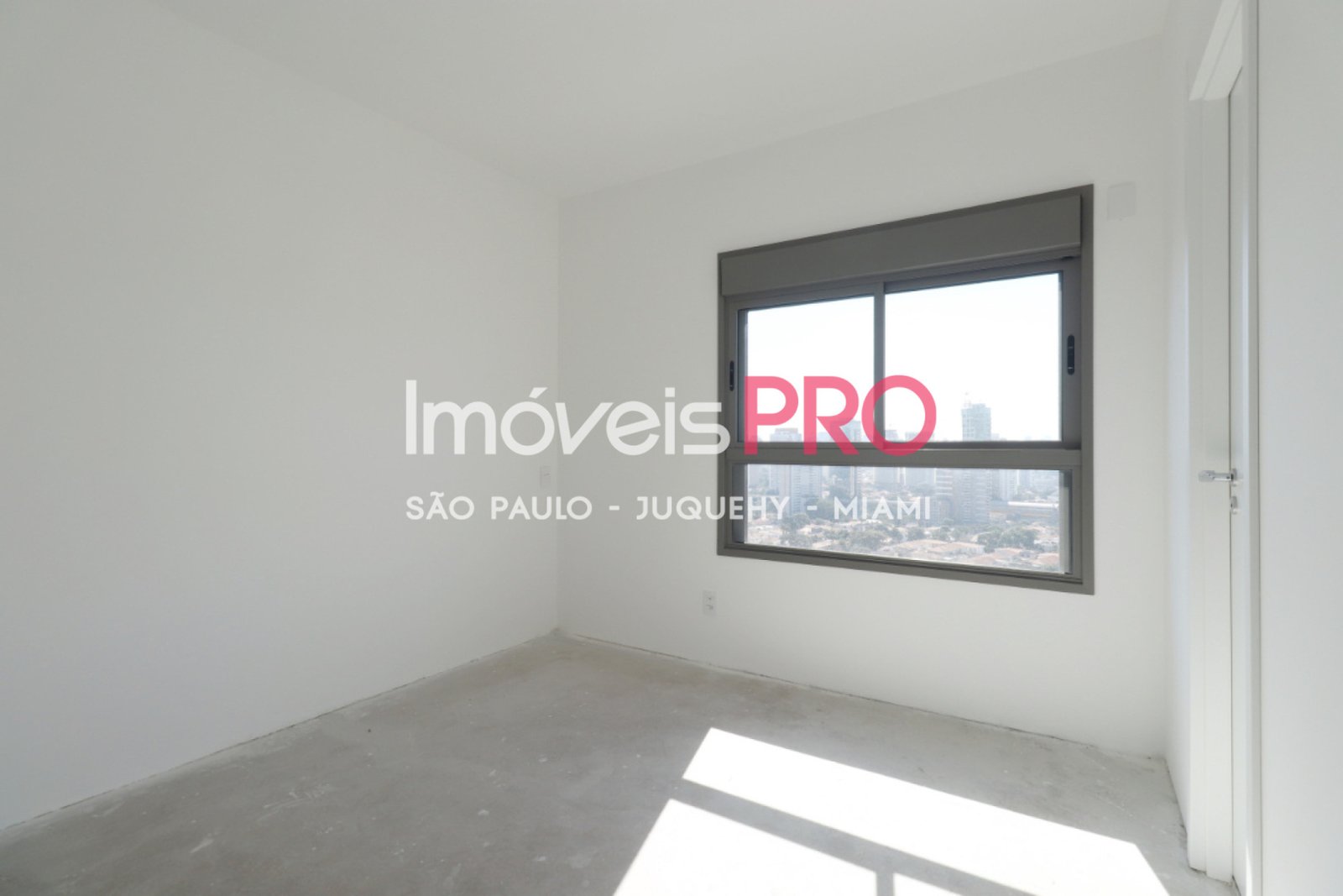 Foto :: IP40066