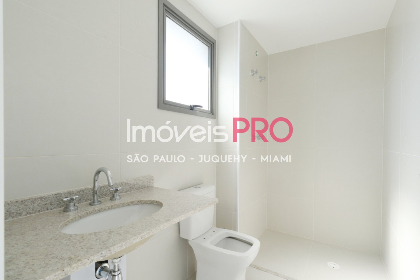 Foto :: IP40066