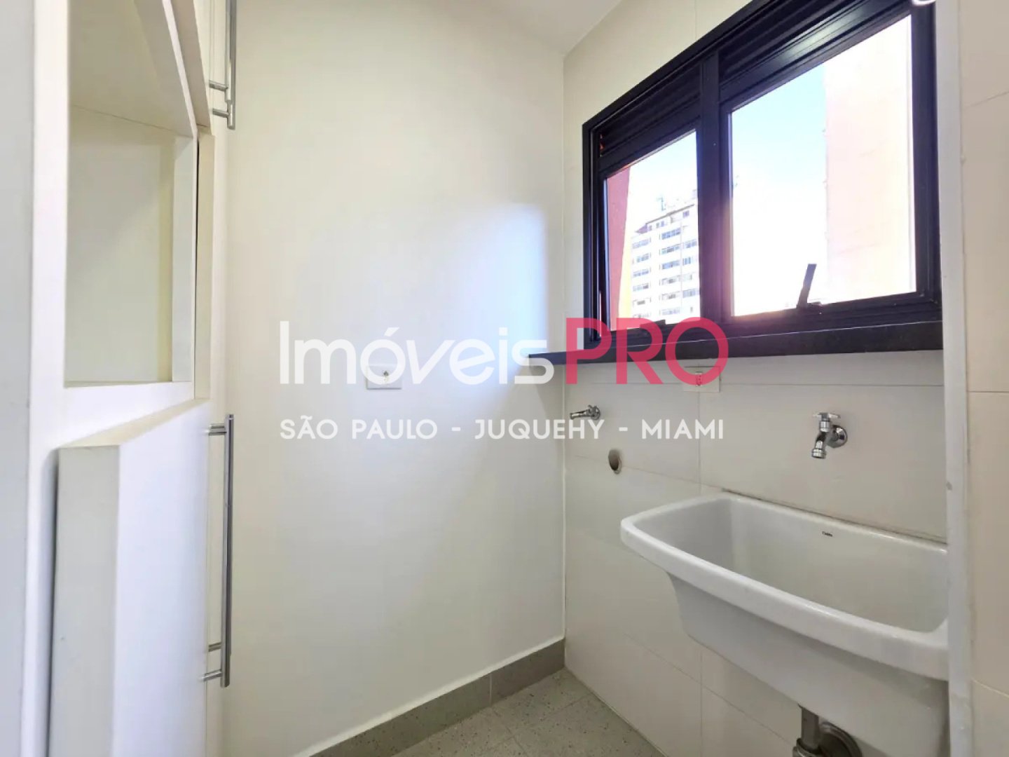 Foto :: IP40068