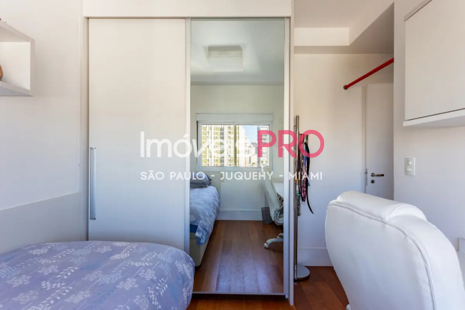 Foto :: IP40069