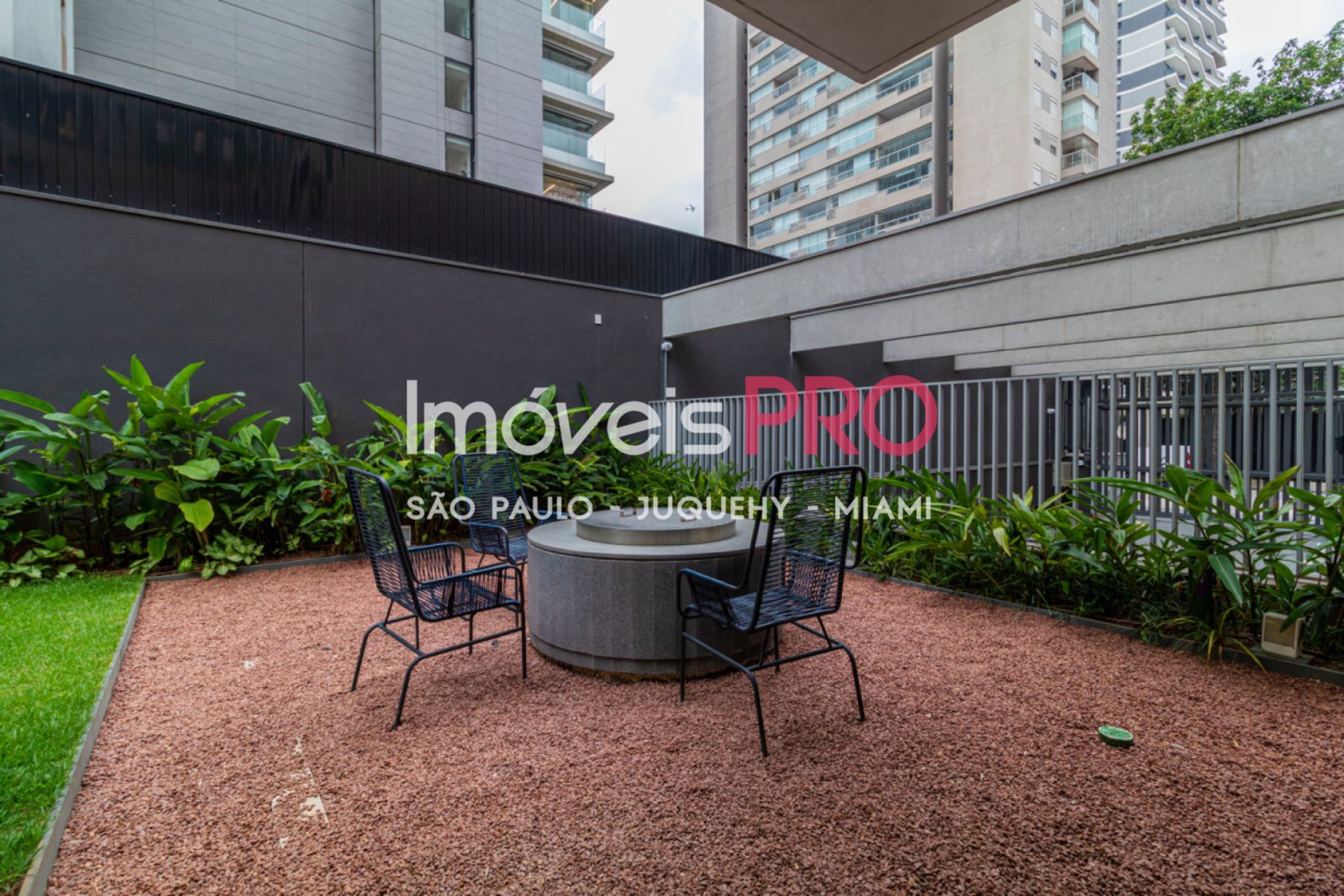 Foto :: https://assets.imoveispro.com.br/thumb/IP40076/apartamento-venda-jardim-paulistano_IP40076_35_1920x1080.jpg?