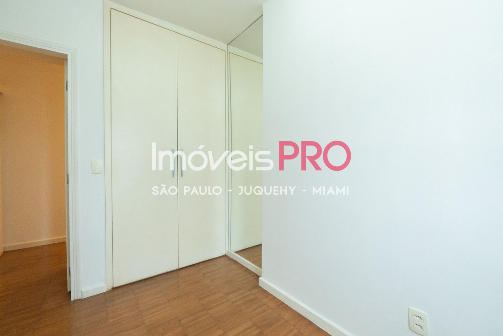 Foto :: IP40078