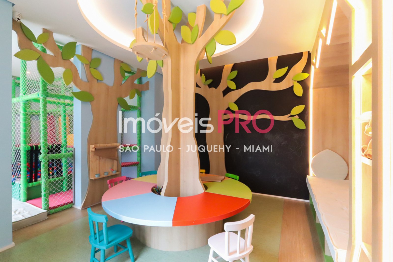 Foto :: https://assets.imoveispro.com.br/thumb/IP40079/apartamento-venda-chacara-santo-antonio-zona-sul_IP40079_35_1920x1080.jpg?