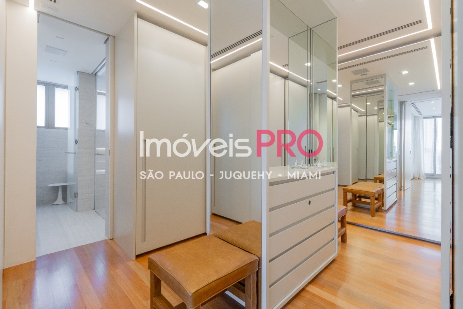 Foto :: https://assets.imoveispro.com.br/thumb/IP40080/apartamento-venda-pinheiros_IP40080_23_1920x1080.jpg?