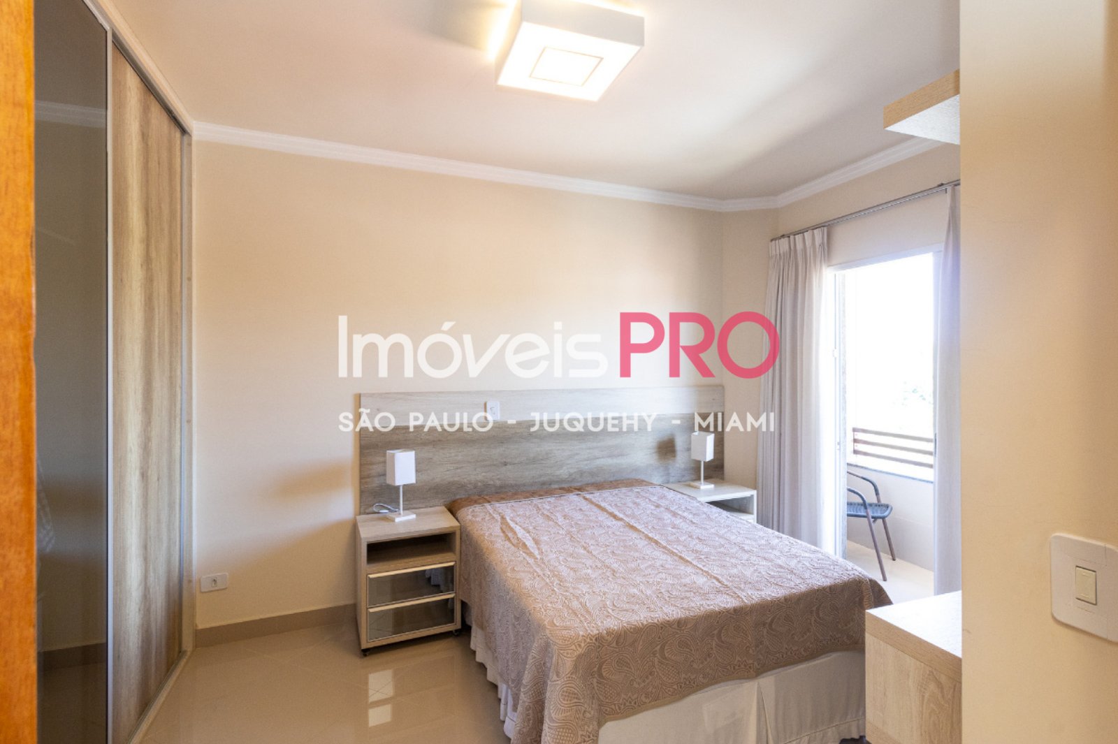 Foto :: IP40085